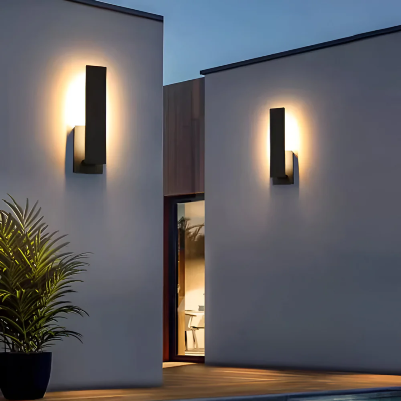 Minimalist LED Facade Light, IP65 - Vivotee