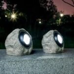 Solar Stone-Effect Garden Light, IP65 - Vivotee